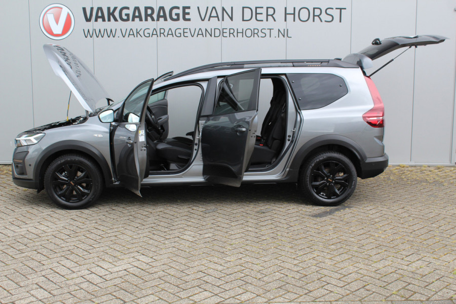 Dacia Jogger 1.0-110pk TCe 110 Extreme+ 7-zitter ! Zeer nette en erg praktische Dacia ! Autm. airco, metallic lak, stoelverwarming, LM wielen+all season banden, cruise control, pdc v+a, dodehoek assistent, camera, navigatie, telefoonvoorb.,  etc.