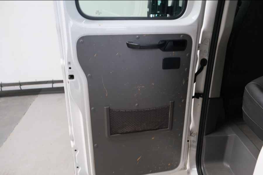 Volkswagen Crafter 50 2.0 TDI L4 DL DC Comfortline Pick-Up - N.A.P. Airco, Cruise, Trekhaak.