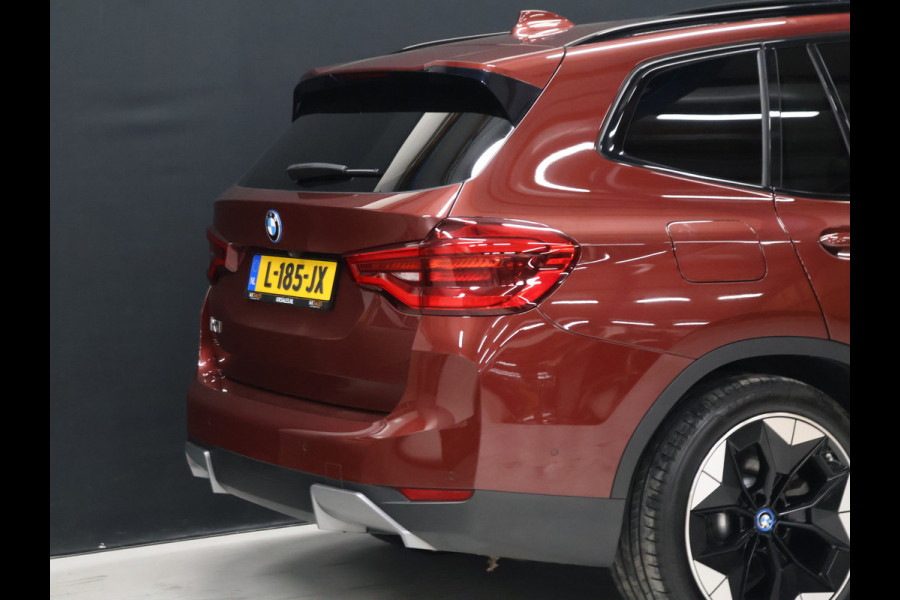 BMW iX3 High Executive 80 kWh [SCHUIFKANTELDAK, HARMAN/KARDON, TREKHAAK, HEAD-UP DISPLAY, 360° CAMERA, PDC, MEMORY, APPLE CARPLAY, ANDROID, CRUISE, STOELVERWARMING, ELEKTRISCHE ACHTERKLEP, NAVIGATIE, NIEUWSTAAT]