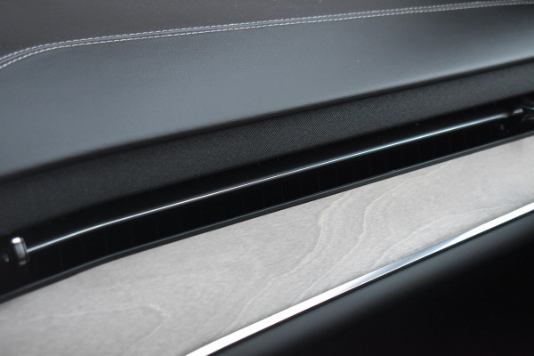 Volvo EX90 Twin Motor Performance 517PK Ultra 7p. 111 kWh | Trekhaak | Luchtvering | Climate | 22'' | Bose |