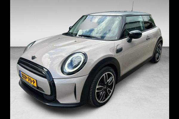 MINI 3-deurs 1.5 Cooper Camden Edition 136PK 17''DAB/ NAVI/CRUISE/ECC/PDC/CARPLAY/SPORTSTOELEN///
