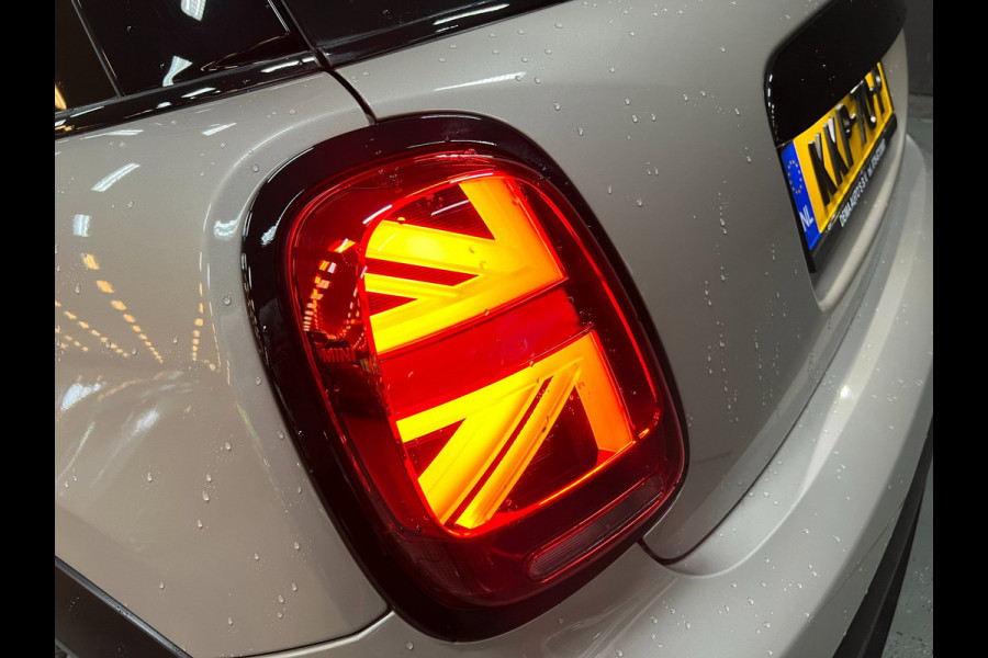MINI 3-deurs 1.5 Cooper Camden Edition 136PK 17''DAB/ NAVI/CRUISE/ECC/PDC/CARPLAY/SPORTSTOELEN///