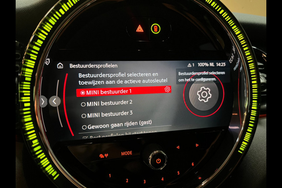 MINI 3-deurs 1.5 Cooper Camden Edition 136PK 17''DAB/ NAVI/CRUISE/ECC/PDC/CARPLAY/SPORTSTOELEN///