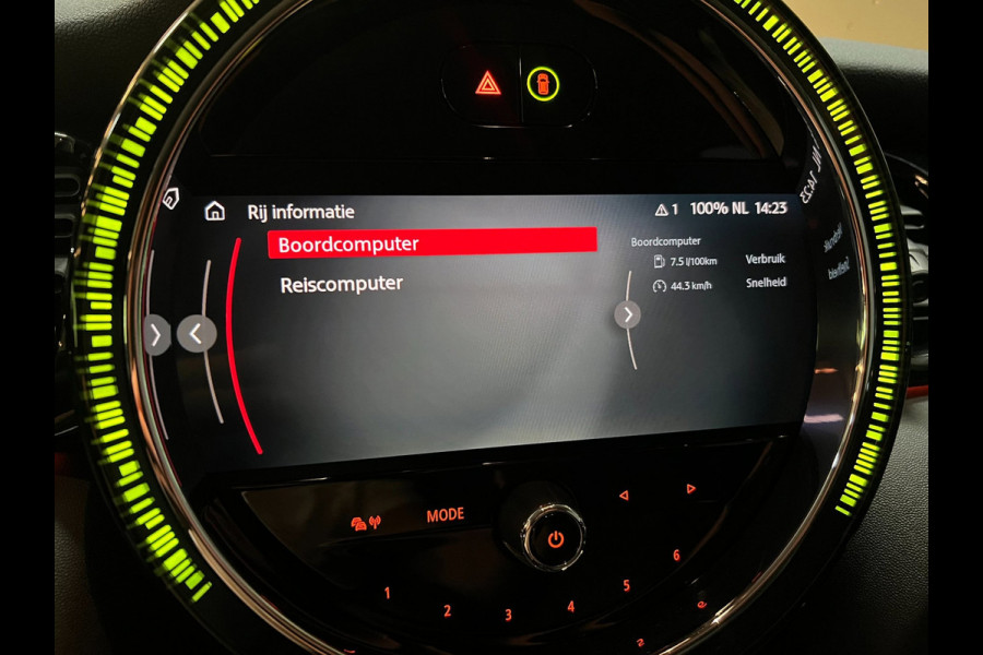 MINI 3-deurs 1.5 Cooper Camden Edition 136PK 17''DAB/ NAVI/CRUISE/ECC/PDC/CARPLAY/SPORTSTOELEN///