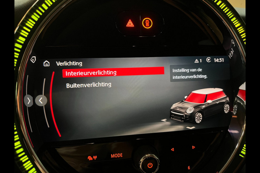 MINI 3-deurs 1.5 Cooper Camden Edition 136PK 17''DAB/ NAVI/CRUISE/ECC/PDC/CARPLAY/SPORTSTOELEN///