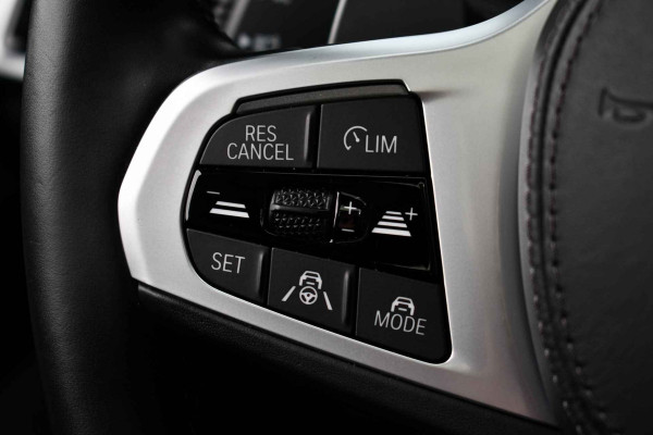 BMW X5 xDrive45e M-Sport SkyLounge M-zetels 4WS ACC Trekh 360 2xTV Carbon HUD