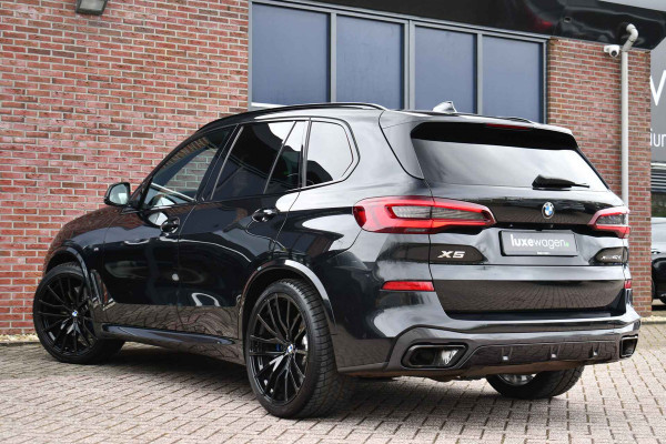 BMW X5 xDrive45e M-Sport SkyLounge M-zetels 4WS ACC Trekh 360 2xTV Carbon HUD