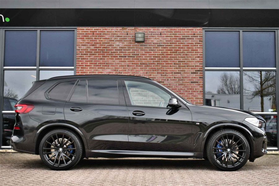 BMW X5 xDrive45e M-Sport SkyLounge M-zetels 4WS ACC Trekh 360 2xTV Carbon HUD