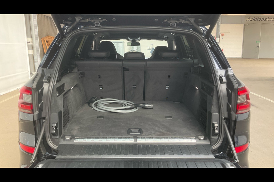 BMW X5 xDrive45e M-Sport SkyLounge M-zetels 4WS ACC Trekh 360 2xTV Carbon HUD