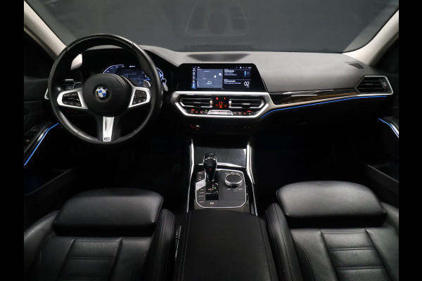 BMW 3 Serie Touring 330e eDrive M Sport [CAMERA, APPLE CARPLAY, ANDROID, TREKHAAK, CRUISE, STOELVERWARMING, ELEKTRISCHE ACHTERKLEP, PDC, NAVIGATIE, NIEUWSTAAT]