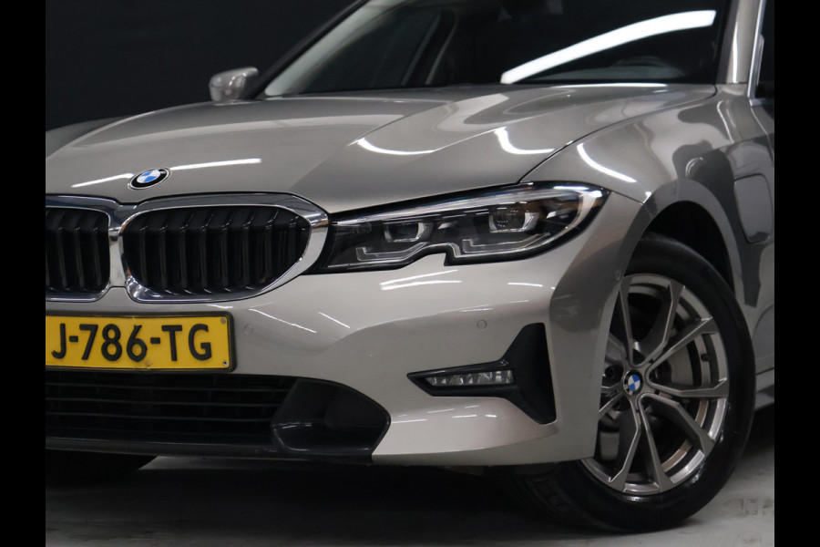 BMW 3 Serie Touring 330e eDrive M Sport [CAMERA, APPLE CARPLAY, ANDROID, TREKHAAK, CRUISE, STOELVERWARMING, ELEKTRISCHE ACHTERKLEP, PDC, NAVIGATIE, NIEUWSTAAT]