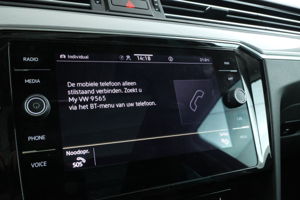 Volkswagen Passat Variant 1.6 TDI Elegance Business R Automaat, Panorama, Trekhaak!