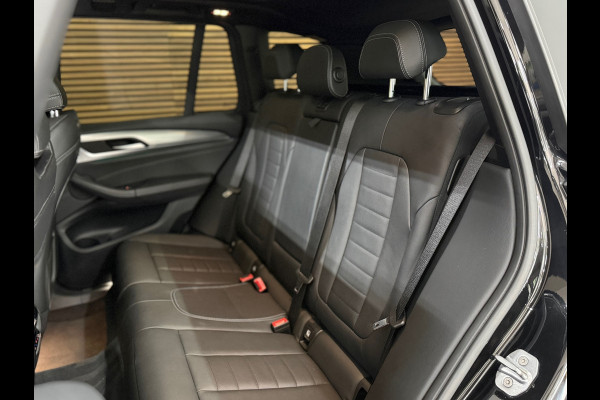 BMW X3 XDrive30i High Ex. M-Sport | Shadow-Line | Pano | Trekhaak | 20"| Ambient | Driving + Park Assist | Adaptief M-onderstel