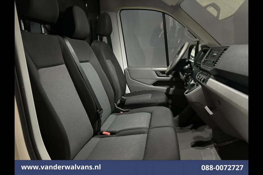 Volkswagen Crafter 2.0 TDI 140pk L3H2 L2H1 Euro6 Airco | 3000kg Trekhaak | Parkeersensoren Bijrijdersbank
