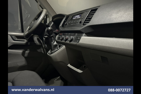 Volkswagen Crafter 2.0 TDI 140pk L3H2 L2H1 Euro6 Airco | 3000kg Trekhaak | Parkeersensoren Bijrijdersbank