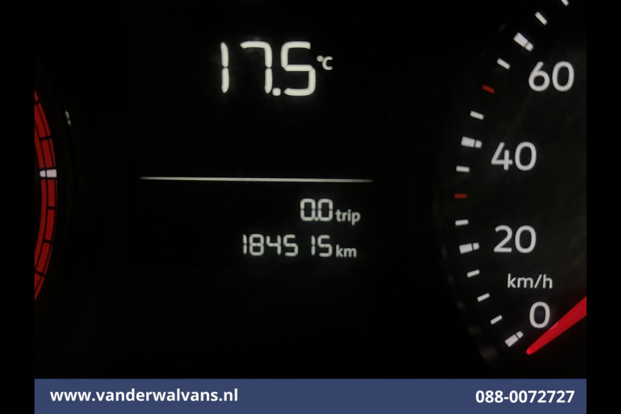 Volkswagen Crafter 2.0 TDI 140pk L3H2 L2H1 Euro6 Airco | 3000kg Trekhaak | Parkeersensoren Bijrijdersbank