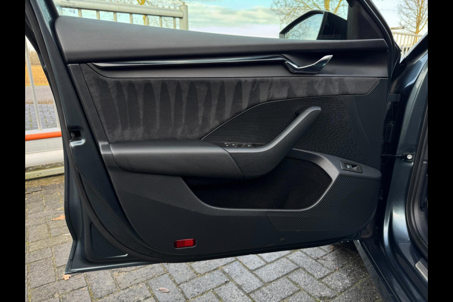Škoda Octavia 1.4 TSI RS iV PHEV Business SOH 95,47% / MATRIX / VIRTUAL COCKPIT