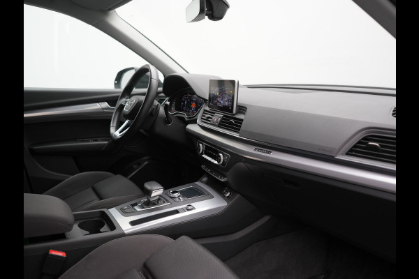 Audi Q5 50 TFSI e Quattro S Line PHEV 300pk Dealer O.H. | Trekhaak Af Fabriek | Sportstoelen Verwarmd | Keyless | 20"L.M | Apple Carplay | Virtual Cockpit | Navigatie | DAB | Plug In Hybrid |
