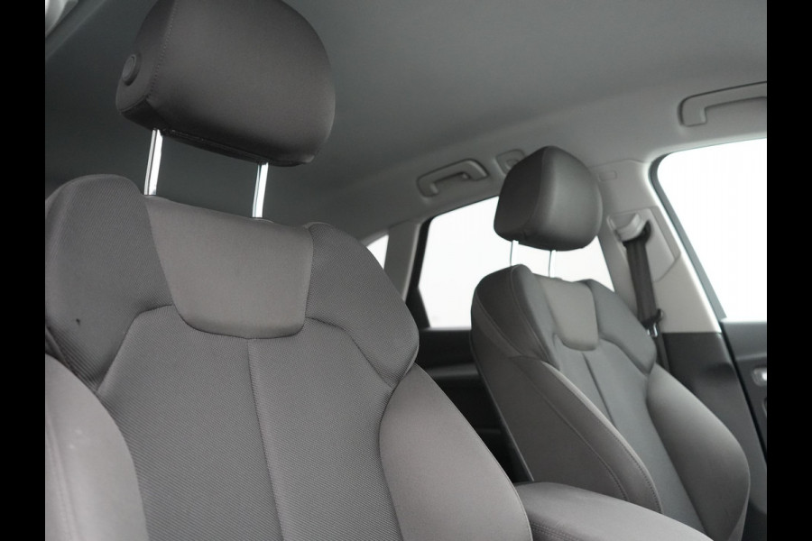 Audi Q5 50 TFSI e Quattro S Line PHEV 300pk Dealer O.H. | Trekhaak Af Fabriek | Sportstoelen Verwarmd | Keyless | 20"L.M | Apple Carplay | Virtual Cockpit | Navigatie | DAB | Plug In Hybrid |