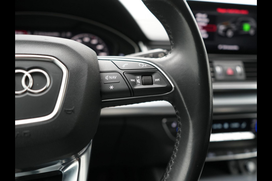 Audi Q5 50 TFSI e Quattro S Line PHEV 300pk Dealer O.H. | Trekhaak Af Fabriek | Sportstoelen Verwarmd | Keyless | 20"L.M | Apple Carplay | Virtual Cockpit | Navigatie | DAB | Plug In Hybrid |