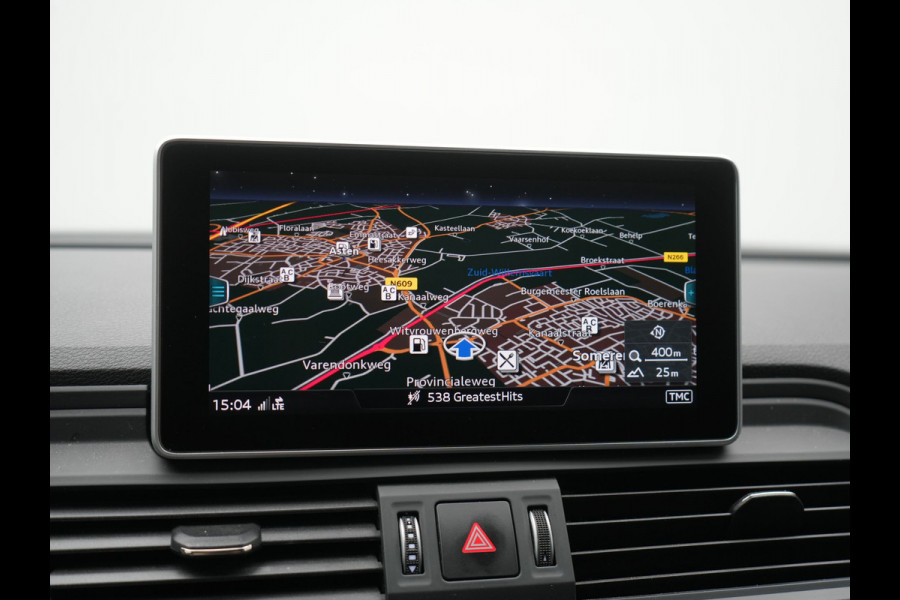 Audi Q5 50 TFSI e Quattro S Line PHEV 300pk Dealer O.H. | Trekhaak Af Fabriek | Sportstoelen Verwarmd | Keyless | 20"L.M | Apple Carplay | Virtual Cockpit | Navigatie | DAB | Plug In Hybrid |