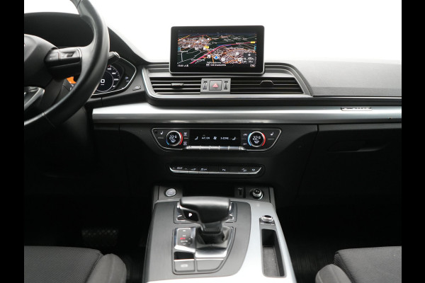 Audi Q5 50 TFSI e Quattro S Line PHEV 300pk Dealer O.H. | Trekhaak Af Fabriek | Sportstoelen Verwarmd | Keyless | 20"L.M | Apple Carplay | Virtual Cockpit | Navigatie | DAB | Plug In Hybrid |