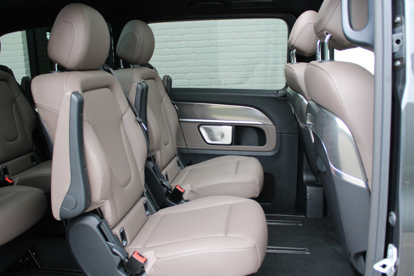 Mercedes-Benz V-Klasse 300d / Exclusive / 6 Persoons / Luchtvering / Pano / INCL BTW-BPM / 2x Elec Schuifd / 360 Cam / Burmester / Vol Opties / NIEUW!!
