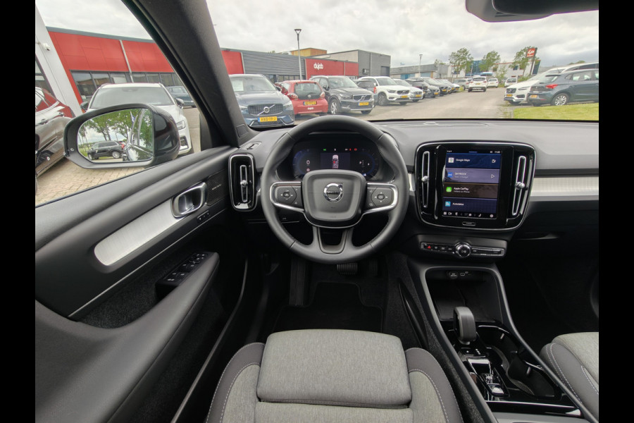 Volvo XC40 B3 180PK Plus Dark | H&K | Elektr. Stoelen | verw. Voorstoelen | ACC | 19''