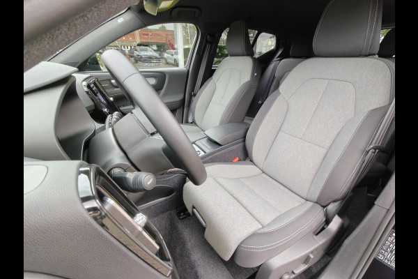 Volvo XC40 B3 180PK Plus Dark | H&K | Elektr. Stoelen | verw. Voorstoelen | ACC | 19''