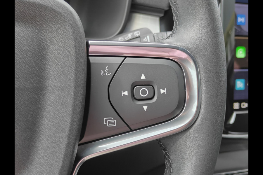 Volvo XC40 B3 180PK Plus Dark | H&K | Elektr. Stoelen | verw. Voorstoelen | ACC | 19''