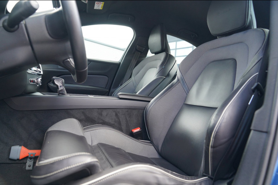Volvo S60 2.0 T4 R-Design | Luxe R-design stoelen | Trekhaak | Memory stoelen | Camera | Carplay