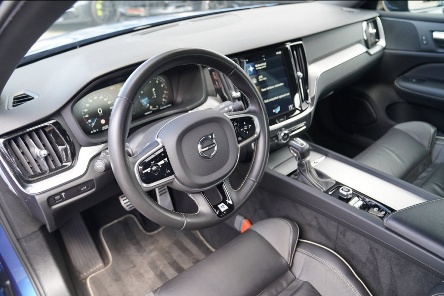 Volvo S60 2.0 T4 R-Design | Luxe R-design stoelen | Trekhaak | Memory stoelen | Camera | Carplay
