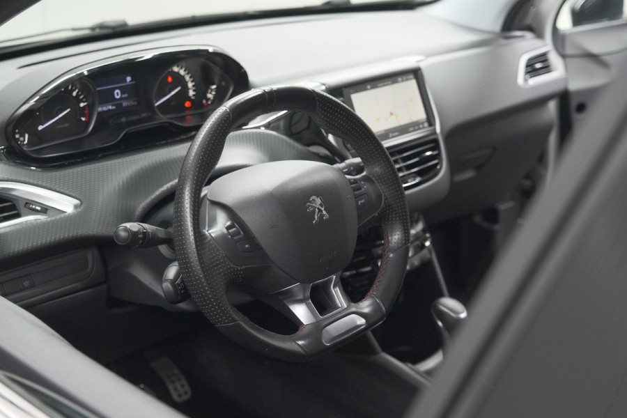 Peugeot 208 PureTech 110 EAT6 GT-line | Trekhaak | Apple Carplay | Climate Control | Parkeersensoren