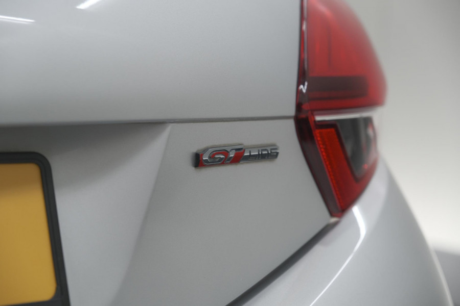 Peugeot 208 PureTech 110 EAT6 GT-line | Trekhaak | Apple Carplay | Climate Control | Parkeersensoren