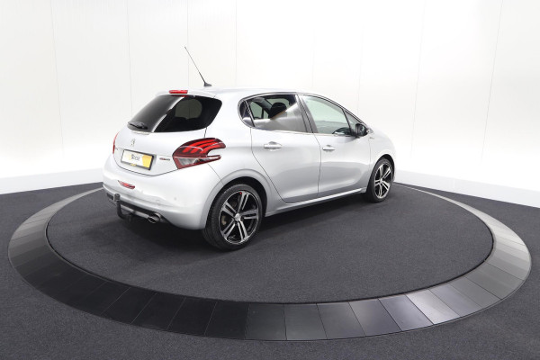 Peugeot 208 PureTech 110 EAT6 GT-line | Trekhaak | Apple Carplay | Climate Control | Parkeersensoren