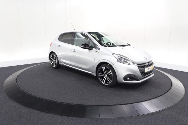 Peugeot 208 PureTech 110 EAT6 GT-line | Trekhaak | Apple Carplay | Climate Control | Parkeersensoren