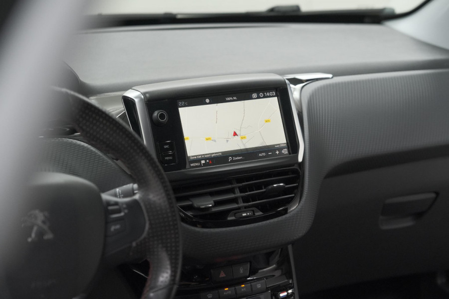 Peugeot 208 PureTech 110 EAT6 GT-line | Trekhaak | Apple Carplay | Climate Control | Parkeersensoren