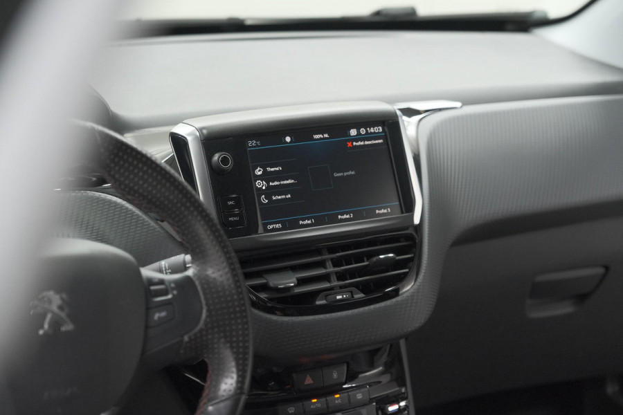 Peugeot 208 PureTech 110 EAT6 GT-line | Trekhaak | Apple Carplay | Climate Control | Parkeersensoren