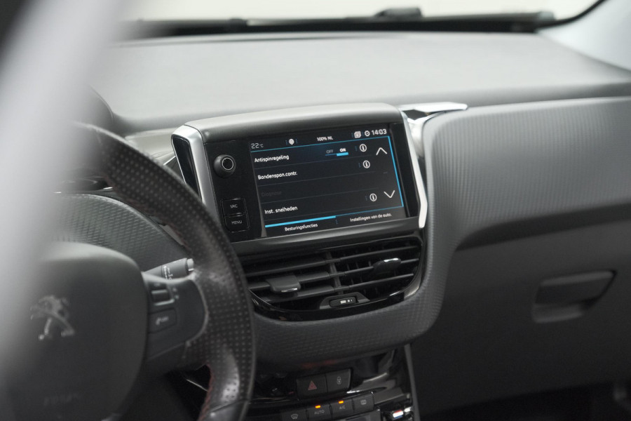 Peugeot 208 PureTech 110 EAT6 GT-line | Trekhaak | Apple Carplay | Climate Control | Parkeersensoren