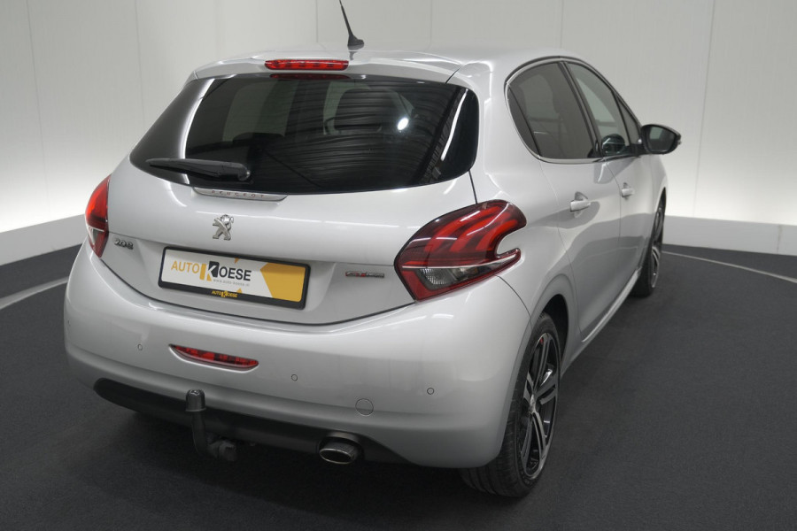Peugeot 208 PureTech 110 EAT6 GT-line | Trekhaak | Apple Carplay | Climate Control | Parkeersensoren
