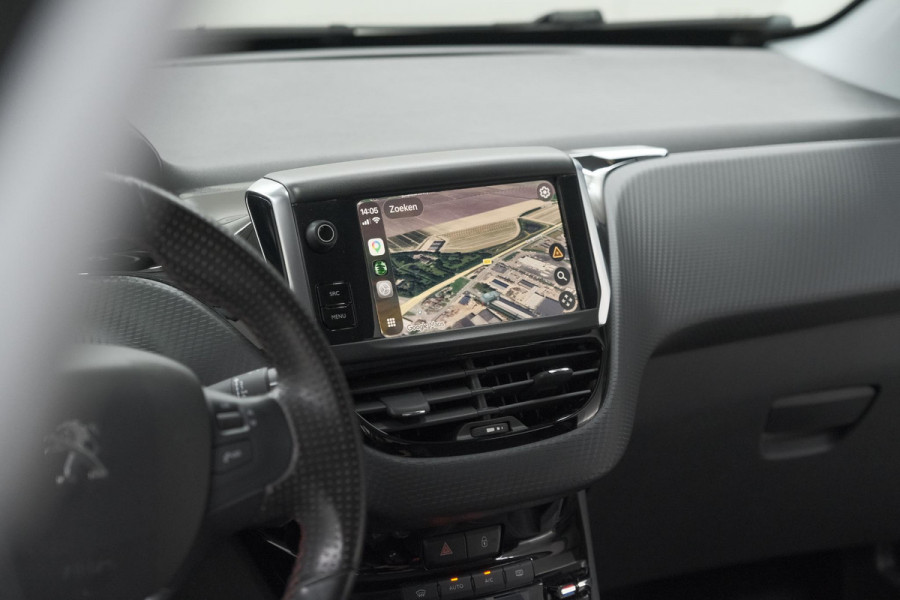 Peugeot 208 PureTech 110 EAT6 GT-line | Trekhaak | Apple Carplay | Climate Control | Parkeersensoren