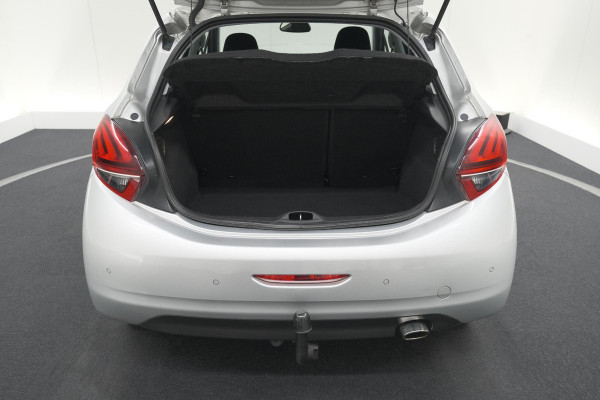 Peugeot 208 PureTech 110 EAT6 GT-line | Trekhaak | Apple Carplay | Climate Control | Parkeersensoren