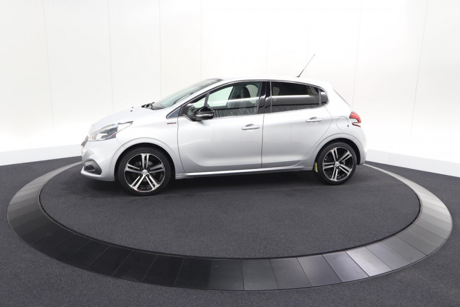 Peugeot 208 PureTech 110 EAT6 GT-line | Trekhaak | Apple Carplay | Climate Control | Parkeersensoren