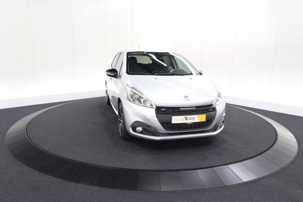 Peugeot 208 PureTech 110 EAT6 GT-line | Trekhaak | Apple Carplay | Climate Control | Parkeersensoren