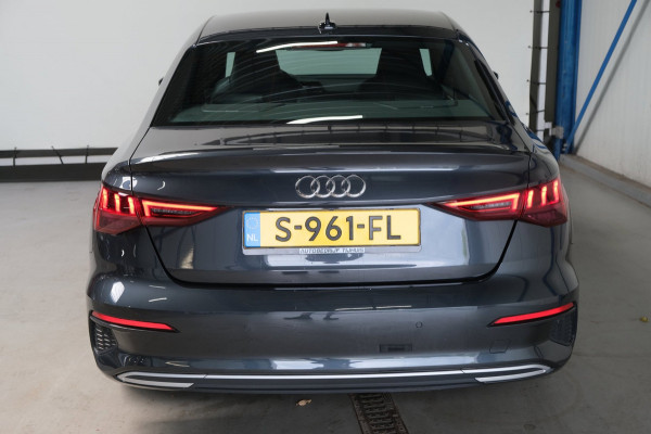 Audi A3 Limousine 35 TFSI S-Edition - Automaat - Airco, Cruise, Carplay, Lederen bekleding, Virtual Display, Stoelverwarming.
