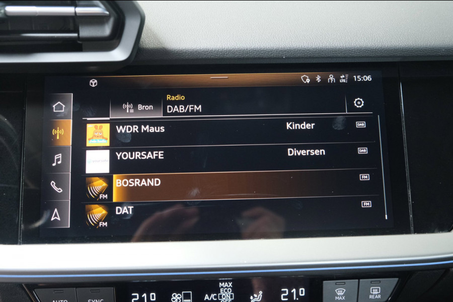 Audi A3 Limousine 35 TFSI S-Edition - Automaat - Airco, Cruise, Carplay, Lederen bekleding, Virtual Display, Stoelverwarming.