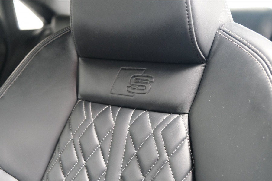 Audi A3 Limousine 35 TFSI S-Edition - Automaat - Airco, Cruise, Carplay, Lederen bekleding, Virtual Display, Stoelverwarming.