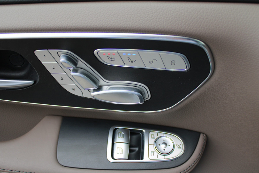 Mercedes-Benz V-Klasse 300d / Exclusive / DC / Luchtvering / Panorama / 2x Elec Schuifd / 360 Cam / Burmester / Vol Opties / NIEUW!!