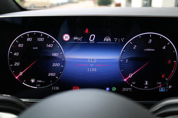 Mercedes-Benz V-Klasse 300d / Exclusive / DC / Luchtvering / Panorama / 2x Elec Schuifd / 360 Cam / Burmester / Vol Opties / NIEUW!!
