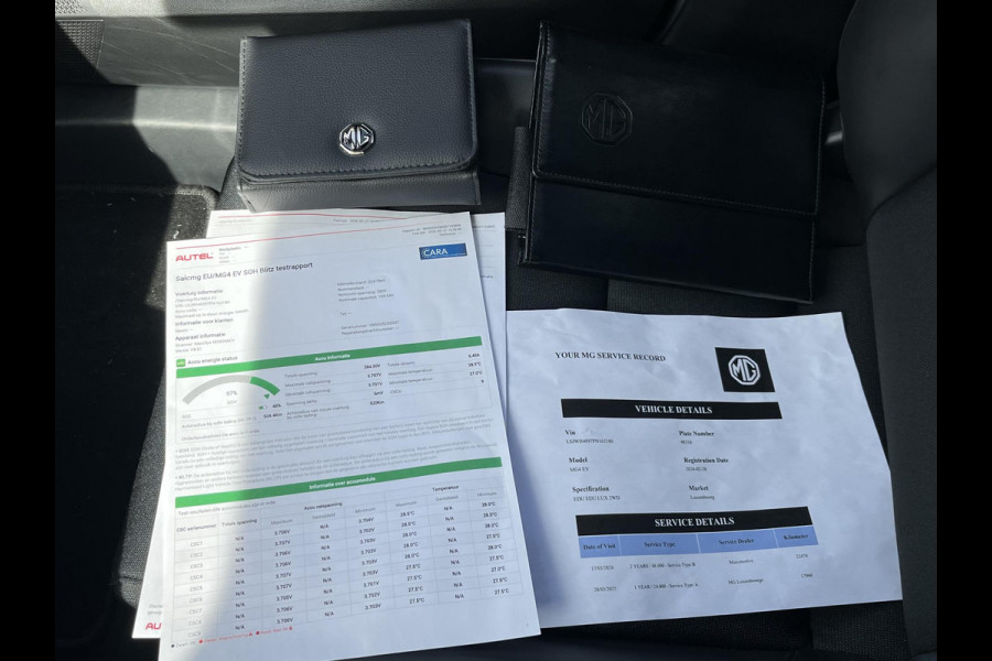 MG4 MG4 Electric Luxury 64 kWh SOH 97%|360 CAMERA| 7 JAAR MG GARANTIE T/M 02-2031| ELEK. STOEL| DODE HOEK SENSOR| STOEL + STUURVERWARMING| ADAPTIVE CRUISE CONTROL